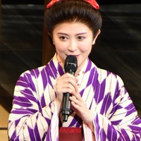 宮澤エマ、お嬢様のイメージに葛藤　祖父・喜一からの話に困惑 画像