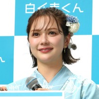 村重杏奈、イベントで水色の浴衣姿を披露！「今世界で一番カワイイで～す」」 画像