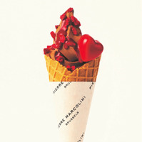 【ピエール マルコリーニ】「ソフトクリーム フランボワーズ」イートイン 880円（1個）