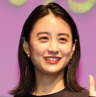 山本美月も髪ばっさり！ 相次ぐ芸能人たちの劇的イメチェン 画像