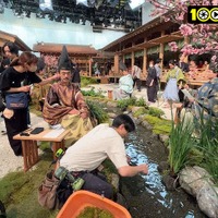 『100カメ』（NHK総合）場面カット　（C)NHK