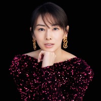 「北川景子オフィシャルカレンダー2025」（SDP）　ポスターカレンダー表紙