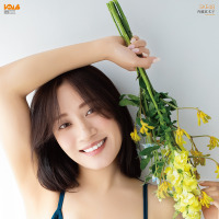 卒業間近のSKE48・斉藤真木子、『ボム』ラストグラビアで7年ぶりの水着撮影！ 画像