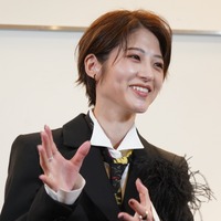 若月佑美がカレンダーイベントに「カッコいい」姿で登場、「包み隠さずありのままの自分」を見てほしい！ 画像