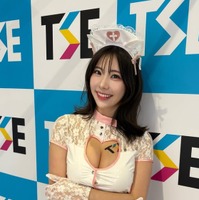 鈴木ふみ奈、台湾でセクシーナース姿披露 画像