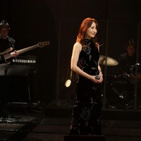 2月13日放送『The Covers』に出演する望海風斗　(C)NHK