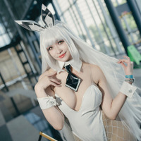 ブラン『勝利の女神：NIKKE』／Chooi Kai Xien（ Instagram：kingangelcosplay_）