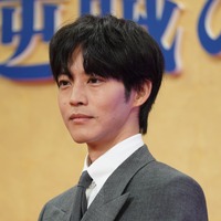 松坂桃李【写真：竹内みちまろ】
