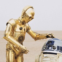 『スター・ウォーズ／新たなる希望（エピソード4）』C-3PO　ディズニープラスにて見放題独占配信中　（C）2025 Lucasfilm Ltd.