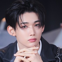 「男を感じる」＆TEAM・JO、“肩幅広すぎ”な彼氏風SHOTにファン胸キュン「メロいです」【PHOTO】 画像