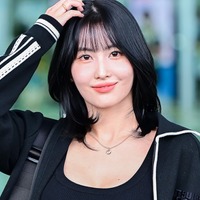 美ワキ＆美肩全開…TWICEモモ、悩殺確定“小悪魔ウィンク”にファン悶絶「大優勝ですね」【PHOTO】 画像