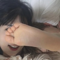 西洋男性の精子提供受け自ら“未婚母”に、韓国で活動の日本人タレントが愛息との日常を公開