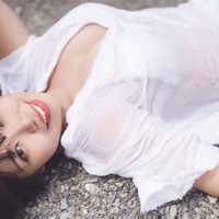 『たにりか（谷梨花）153cm  1stデジタル写真集「週末ふたりキャンプ」』先行イメージカット（撮影：藤本和典）