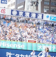 相川七瀬、始球式でノーバンピッチング！3度目の正直