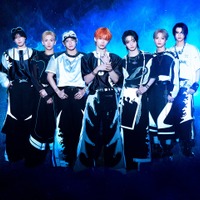 BTS所属事務所発J-POPボーイズグループaoen、“熱い”青が際立つクールなコンセプト写真公開