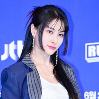 KARA・ギュリ、グラマラスな体型を惜しみなく披露！奇跡の写真に「女神が炸裂」の声【PHOTO】