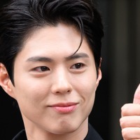 尽きないパク・ボゴムの“良い人エピソード”、共演者・スタッフから続々　もはや“習慣”？