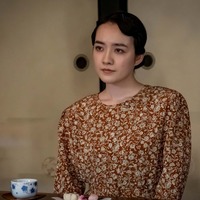 小島藤子（秋山潤子役）　（C）フジテレビ
