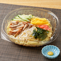 定番！特製醤油だれ　６種具材の冷し中華（税込578円）