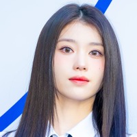 Kep1er・シャオティン、上下ミニ衣装姿で完璧体型を自慢！日本で見せた「美女すぎ」な瞬間【PHOTO】