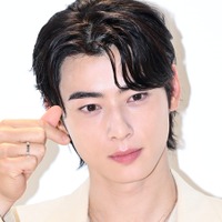 「相変わらずの顔天才」チャウヌ、素足の“無防備ショット”にファン大興奮「雰囲気ヤバい」【PHOTO】