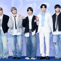 「爽やかさのお手本」と反響続々！TXT、新曲『Love Language』パフォーマンスビデオ公開