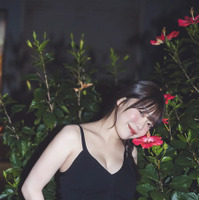 『塩見きら1st写真集　きらららぽん』撮影：藤本和典