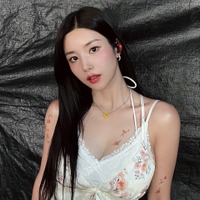 “ずぶ濡れフェス”に続き学園祭でも無双！“学園祭の女神”クォン・ウンビの大学別コーデ【PHOTO】 画像
