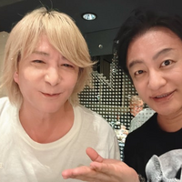 左から小室哲哉、片岡愛之助（写真は片岡愛之助の公式ブログから）