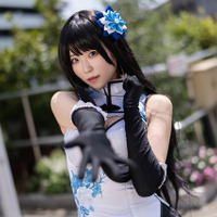 チャイナドレスに美脚が映える！黒髪×色白のクールビューティーが魅せる清楚な美貌【写真6枚】 画像