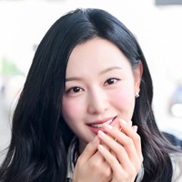 息をのむ美しさ…『涙の女王』キム・ジウォン、「ファンタジーを超えた」ドレス姿に会場釘付け