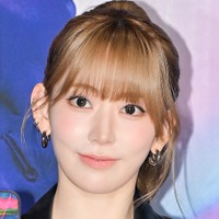 宮脇咲良、“布少なめ”の大胆露出コーデから圧巻スタイルがあらわに！「たまらん」「ビジュ良すぎ」【PHOTO】
