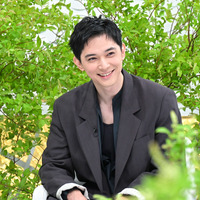 6月1日22時から放送される『日曜日の初耳学』　(C)MBS