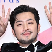 「登録者は金づる？」批判殺到で方針撤回　登録者280万人誇る韓国・沈着マンの“有料化”狂騒曲