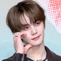 ZEROBASEONEキム・ギュビン、眼差しで魅了！ファッション誌で見せた“静かなカリスマ”【PHOTO】