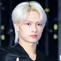 SEVENTEEN・ジュン、漫画飛び出してきた？“リアル王子様”なビジュアルに反響「勝てる人いない」【PHOTO】
