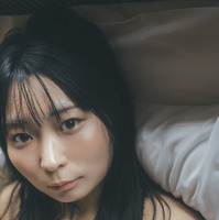 アンゴラ村長の初本格グラビア写真集『標準体型』　撮影：東京祐 （C）講談社
