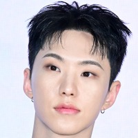 SEVENTEEN・ホシ、誕生日に合わせて自作曲『I Want You Back』公開！一味違う面を披露