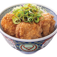 ピリ辛青ねぎから揚げ丼　629円