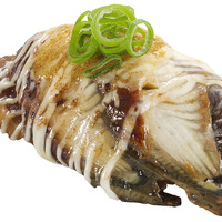 炭焼牛カルビとうなぎのチーズマヨ炙り　税込260円～
