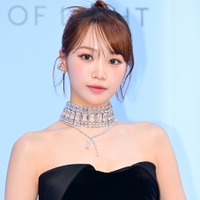 無防備な胸元があらわに…LE SSERAFIM・チェウォン、“ガッツリ”開いた大胆姿に視線釘付け「衝撃的」【PHOTO】