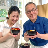 （左から）桑子真帆、土井善晴（C）NHK