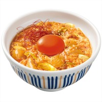 とろたま旨辛チゲ風親子丼　並盛680円