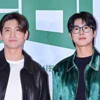 “日本デビュー20周年”の東方神起、『FNS歌謡祭 』で圧巻ステージ披露！名曲カバーで感動呼ぶ