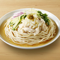 布袋点心舗弁財天監修　ニボコン 花椒香る煮干しと昆布の冷しラーメン（塩）646円（税込）