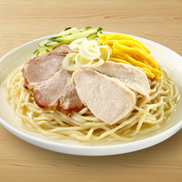 らぁ麺はんにゃ監修　煮干しと昆布の冷しラーメン（塩）646円（税込）