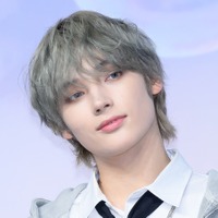 輝く透明肌で魅了…TXT・ヒュニンカイ、コスメブランド「DERMAFIRM」のアンバサダーに抜擢！