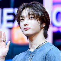 え、彼氏…？BOYNEXTDOOR・ソンホ、“真夏のデート風SHOT”に胸キュンするファン続出！【PHOTO】