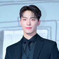 SEVENTEEN・ディノ、K-POP初の偉業へ…eスポーツW杯開幕式への意気込みを語る「新たな挑戦」