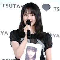 上坂樹里【撮影：小宮山あきの】